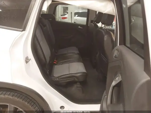 1FMCU9GDXKUA53956 2019 FORD ESCAPE - Image 8