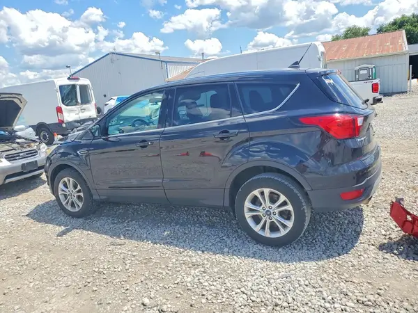 1FMCU9GDXKUA72443 2019 FORD ESCAPE - Image 2