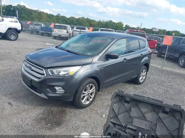 1FMCU9GDXKUA75455 2019 FORD ESCAPE - Image 2
