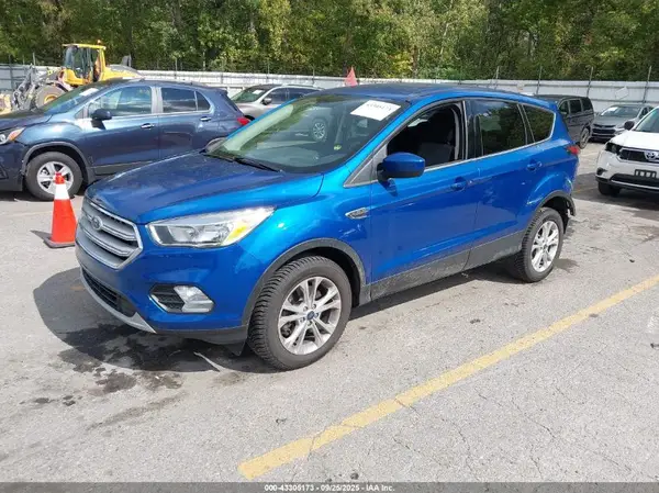 1FMCU9GDXKUA77478 2019 FORD ESCAPE - Image 2