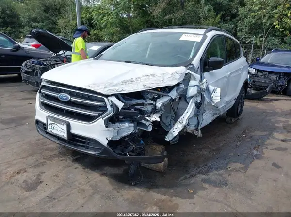 1FMCU9GDXKUA86035 2019 FORD ESCAPE - Image 2