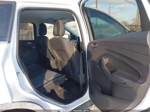 1FMCU9GDXKUA96984 2019 FORD ESCAPE - Image 8