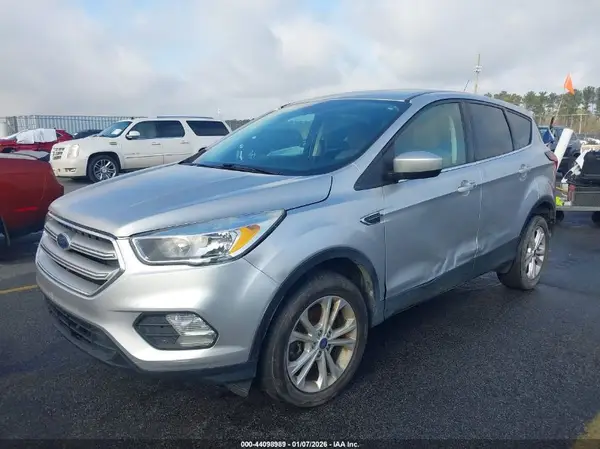 1FMCU9GDXKUA98475 2019 FORD ESCAPE - Image 2