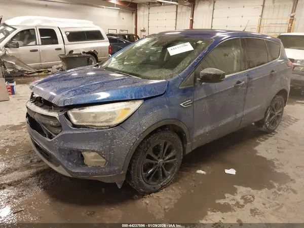 1FMCU9GDXKUA99268 2019 FORD ESCAPE - Image 2