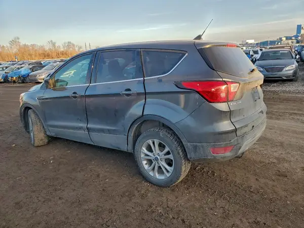1FMCU9GDXKUB01813 2019 FORD ESCAPE - Image 2