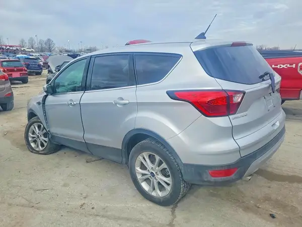 1FMCU9GDXKUB10656 2019 FORD ESCAPE - Image 2