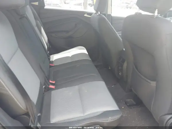 1FMCU9GDXKUB18126 2019 FORD ESCAPE - Image 8