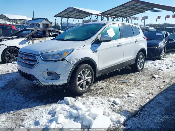 1FMCU9GDXKUB22774 2019 FORD ESCAPE - Image 2