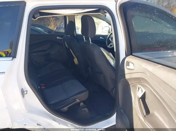 1FMCU9GDXKUB22774 2019 FORD ESCAPE - Image 8