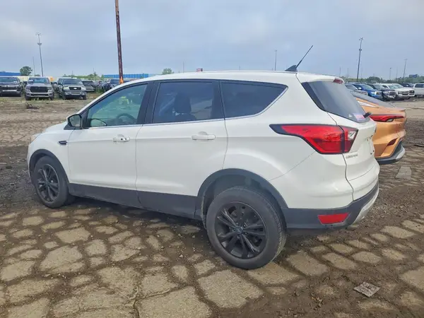 1FMCU9GDXKUB24704 2019 FORD ESCAPE - Image 2