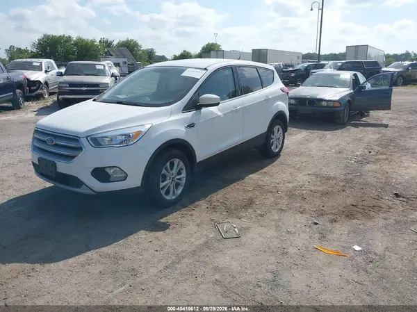1FMCU9GDXKUB31152 2019 FORD ESCAPE - Image 2