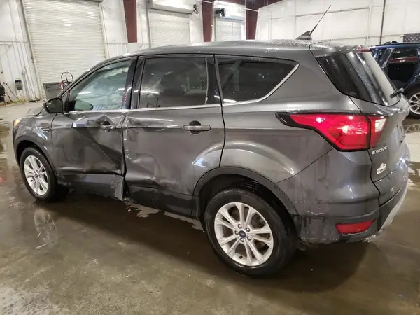 1FMCU9GDXKUB61557 2019 FORD ESCAPE - Image 2