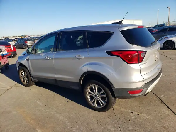 1FMCU9GDXKUB64331 2019 FORD ESCAPE - Image 2