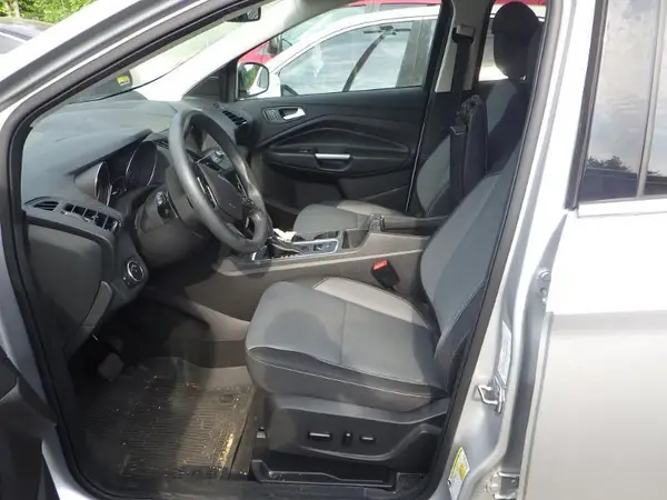 1FMCU9GDXKUC36984 2019 FORD ESCAPE - Image 2
