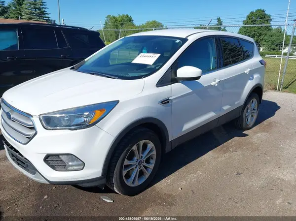 1FMCU9GDXKUC37939 2019 FORD ESCAPE - Image 2