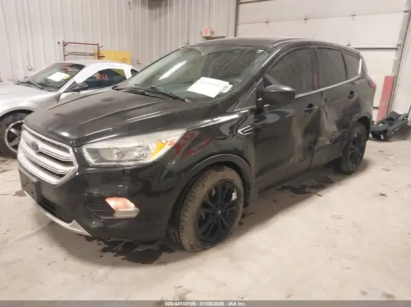 1FMCU9GDXKUC38220 2019 FORD ESCAPE - Image 2