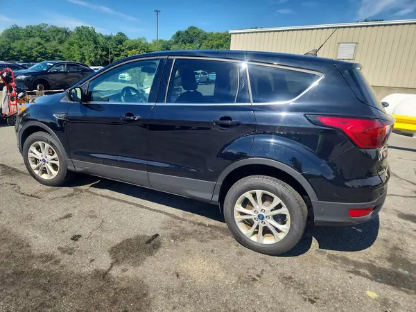 1FMCU9GDXKUC42400 2019 FORD ESCAPE - Image 2