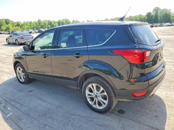 1FMCU9GDXKUC49072 2019 FORD ESCAPE - Image 2