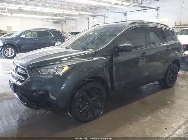 1FMCU9GDXKUC56409 2019 FORD ESCAPE - Image 2