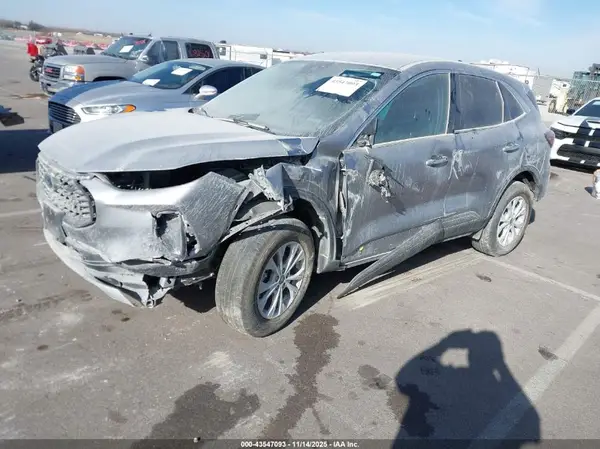 1FMCU9GN0PUB05384 2023 FORD ESCAPE - Image 2