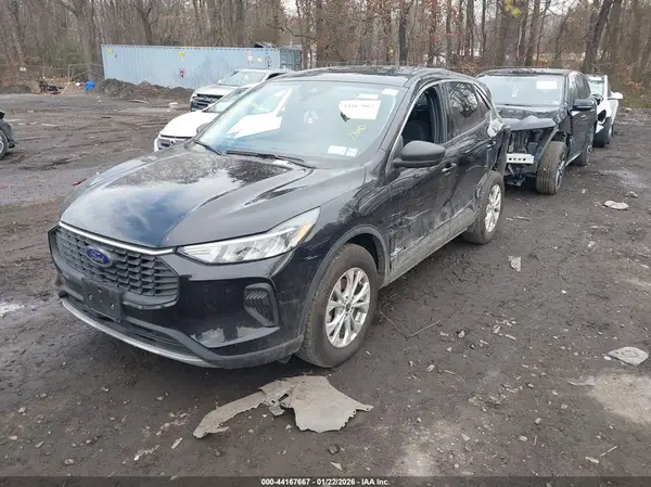 1FMCU9GN0PUB38241 2023 FORD ESCAPE - Image 2