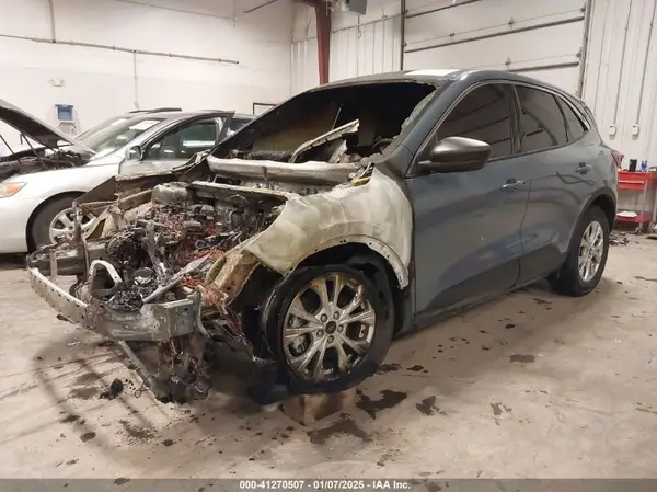 1FMCU9GN0RUA06406 2024 FORD ESCAPE - Image 2