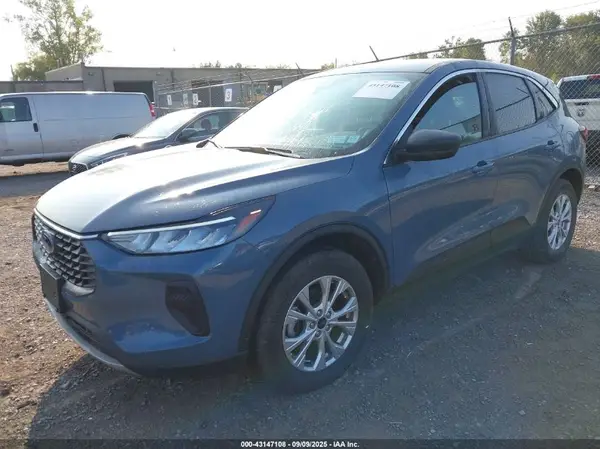 1FMCU9GN1PUB43447 2023 FORD ESCAPE - Image 2