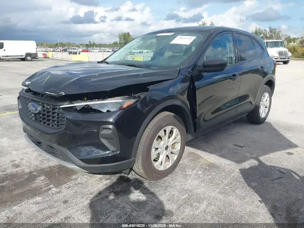 1FMCU9GN1SUA43146 2025 FORD ESCAPE - Image 2