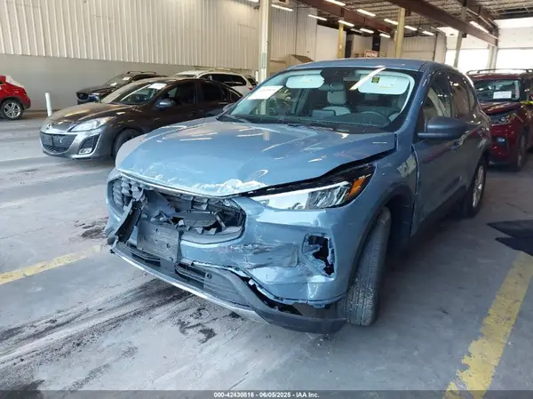 1FMCU9GN1SUA78513 2025 FORD ESCAPE - Image 2