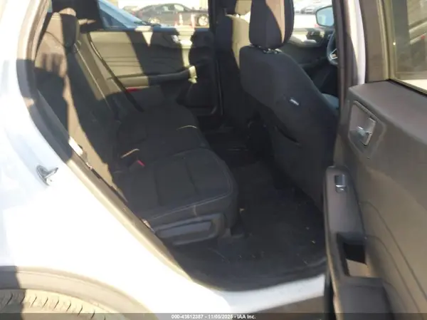 1FMCU9GN2RUA18556 2024 FORD ESCAPE - Image 8