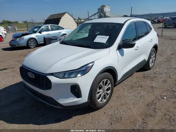 1FMCU9GN3PUA13783 2023 FORD ESCAPE - Image 2