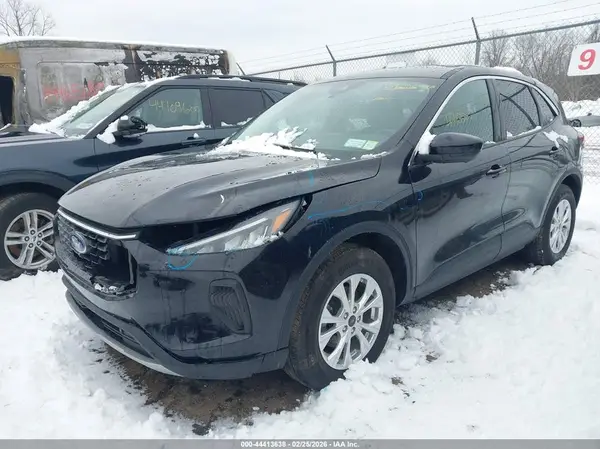 1FMCU9GN3PUA84126 2023 FORD ESCAPE - Image 2