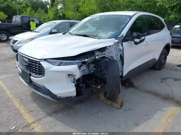 1FMCU9GN4SUA75301 2025 FORD ESCAPE - Image 2
