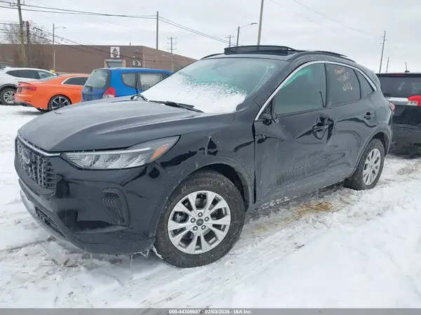 1FMCU9GN5PUB14744 2023 FORD ESCAPE - Image 2