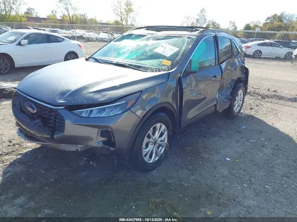 1FMCU9GN5RUB44135 2024 FORD ESCAPE - Image 2