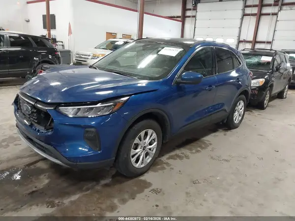 1FMCU9GN6PUB02697 2023 FORD ESCAPE - Image 2