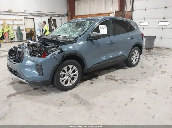 1FMCU9GN8PUA12158 2023 FORD ESCAPE - Image 2