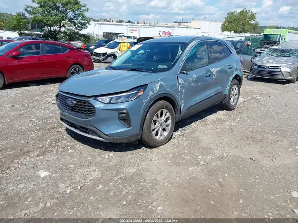 1FMCU9GN9PUB18487 2023 FORD ESCAPE - Image 2