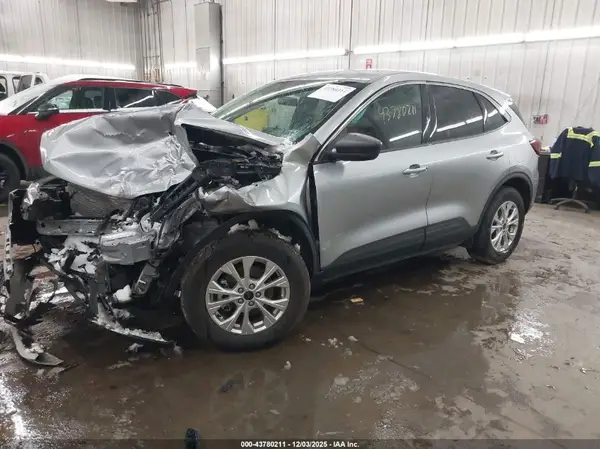 1FMCU9GN9RUA08719 2024 FORD ESCAPE - Image 2