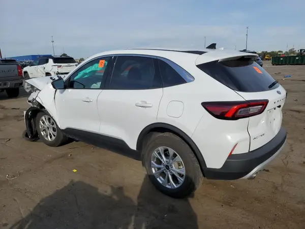 1FMCU9GNXPUA19029 2023 FORD ESCAPE - Image 2