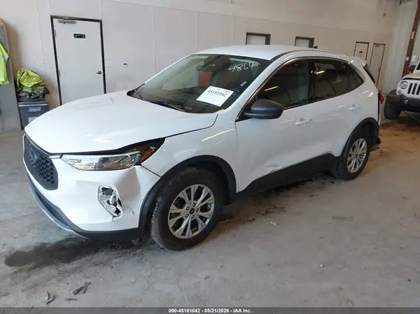 1FMCU9GNXRUA24864 2024 FORD ESCAPE - Image 2