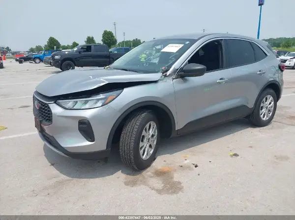 1FMCU9GNXRUA37940 2024 FORD ESCAPE - Image 2