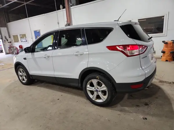 1FMCU9GX0GUB00977 2016 FORD ESCAPE - Image 2