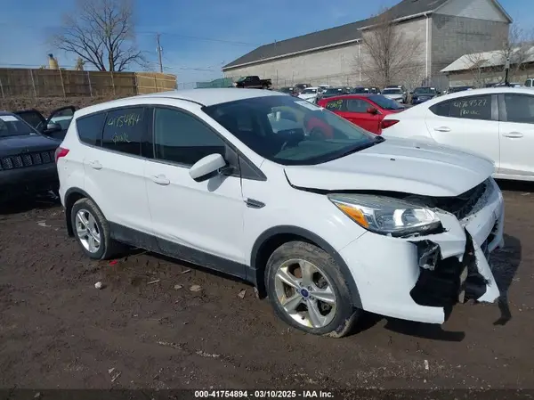 1FMCU9GX0GUB38323 2016 FORD ESCAPE - Image 1