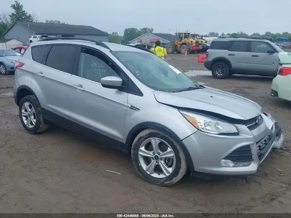 1FMCU9GX0GUB55056 2016 FORD ESCAPE - Image 1