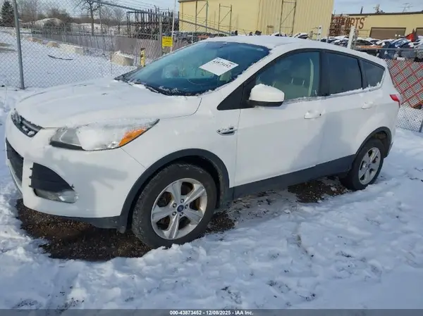1FMCU9GX0GUB55350 2016 FORD ESCAPE - Image 2