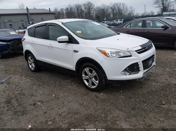 1FMCU9GX1GUB18999 2016 FORD ESCAPE - Image 1