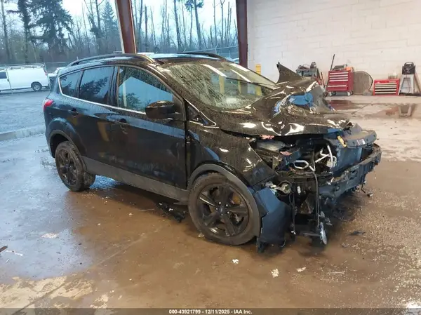 1FMCU9GX1GUB50674 2016 FORD ESCAPE - Image 1