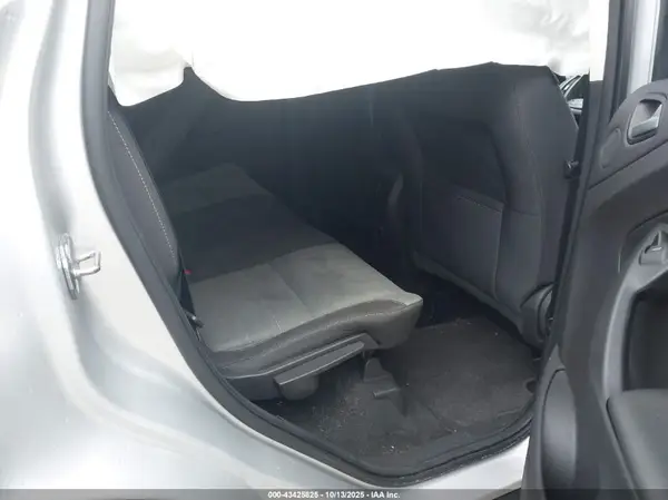1FMCU9GX1GUB78300 2016 FORD ESCAPE - Image 8