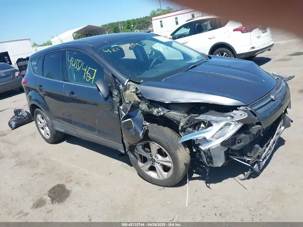 1FMCU9GX1GUB92472 2016 FORD ESCAPE - Image 1